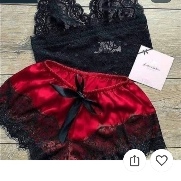 Other - 🍭5/10.00 - silky feeling nighty NWOT